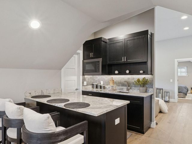 22151 LAKE SENECA ROAD, Eustis, FL 32736