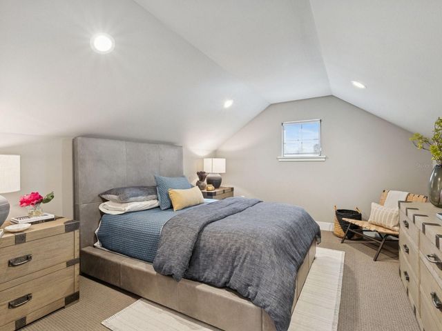 22151 LAKE SENECA ROAD, Eustis, FL 32736