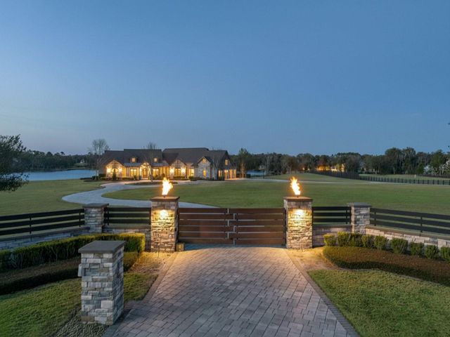 22151 LAKE SENECA ROAD, Eustis, FL 32736