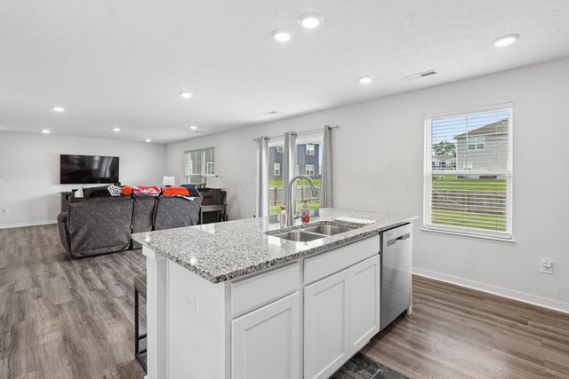 1510 Hansberry Drive, Lithopolis, OH 43136