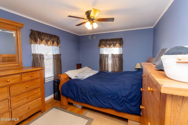 19 Willow Lane, Glenville, NY 12302