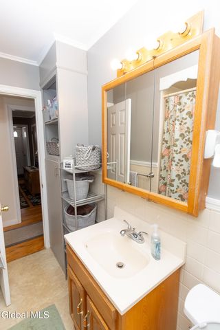 19 Willow Lane, Glenville, NY 12302