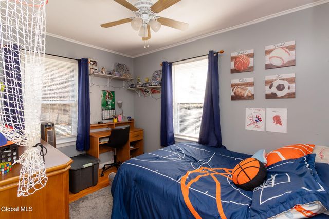 19 Willow Lane, Glenville, NY 12302