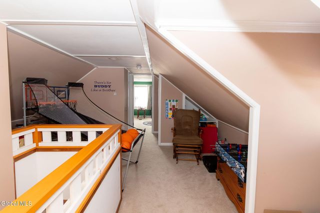 19 Willow Lane, Glenville, NY 12302