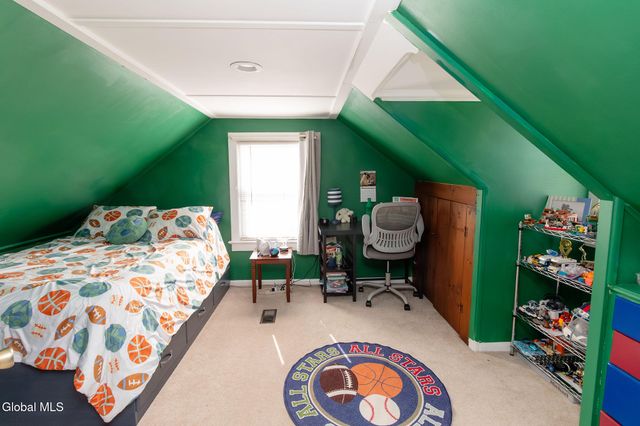 19 Willow Lane, Glenville, NY 12302