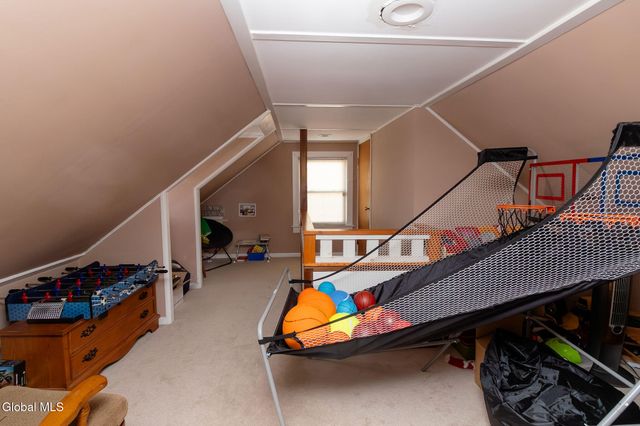 19 Willow Lane, Glenville, NY 12302