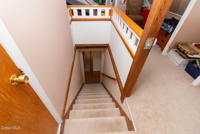 19 Willow Lane, Glenville, NY 12302