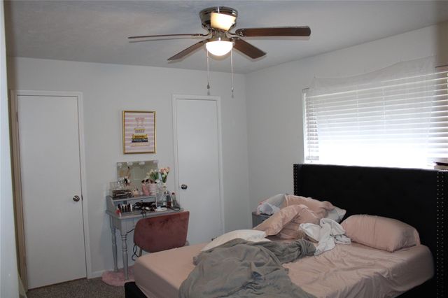 819 Walbrook Drive, Houston, TX 77062