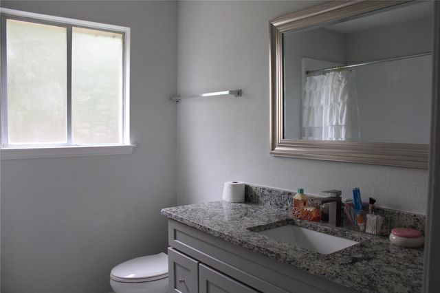 819 Walbrook Drive, Houston, TX 77062