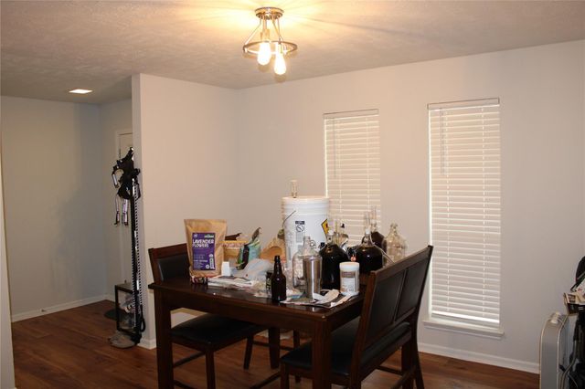 819 Walbrook Drive, Houston, TX 77062