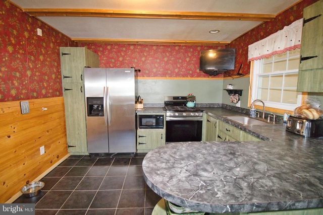 705 OVERLOOK DR, Warminster, PA 18974