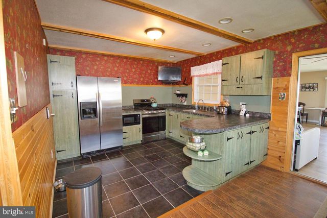 705 OVERLOOK DR, Warminster, PA 18974