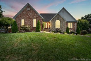 3102 Georgian Way, Jeffersonville, IN 47130