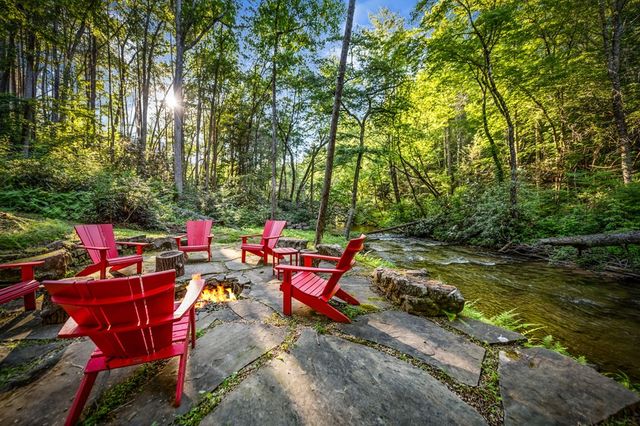 2695 Hwy 2, Blue Ridge, GA 30513