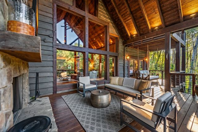 2695 Hwy 2, Blue Ridge, GA 30513