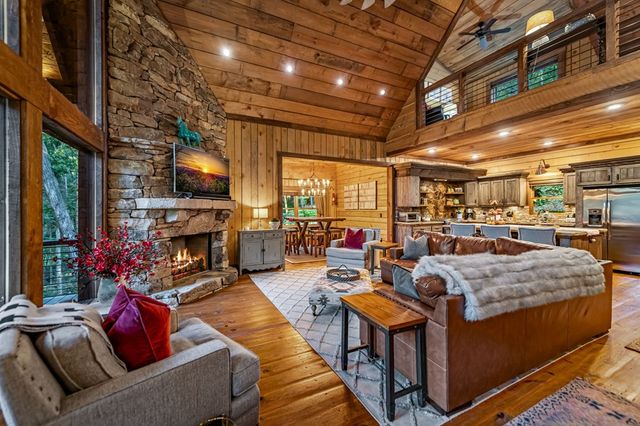 2695 Hwy 2, Blue Ridge, GA 30513