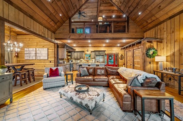 2695 Hwy 2, Blue Ridge, GA 30513