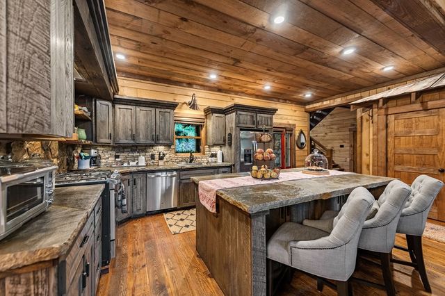 2695 Hwy 2, Blue Ridge, GA 30513