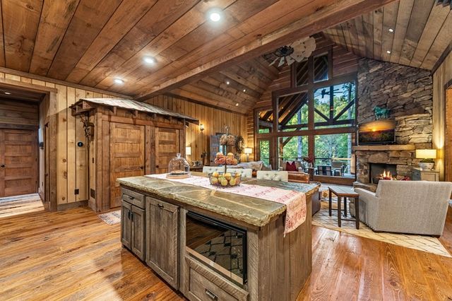 2695 Hwy 2, Blue Ridge, GA 30513