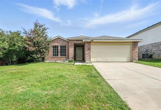 1217 Golden Sand Drive, Denton, TX 76210