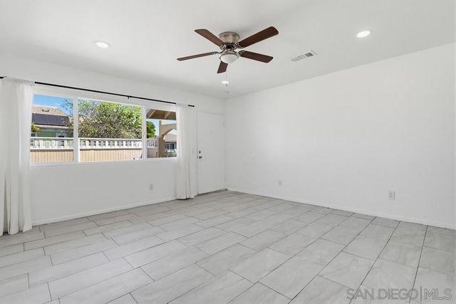 3095 L St, San Diego, CA 92102