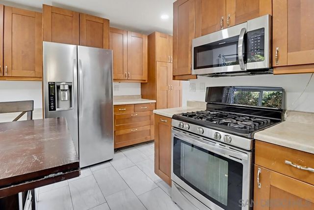 3095 L St, San Diego, CA 92102