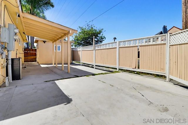 3095 L St, San Diego, CA 92102