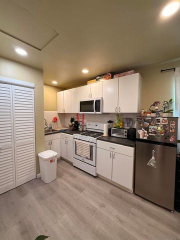 3095 L St, San Diego, CA 92102