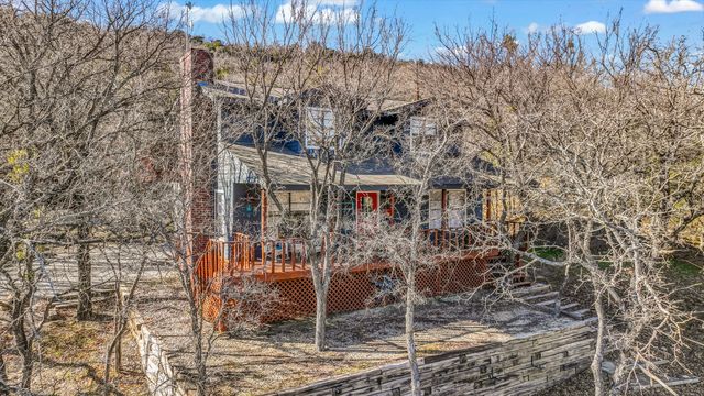 2416 S Lakeview Drive, Gordon, TX 76453