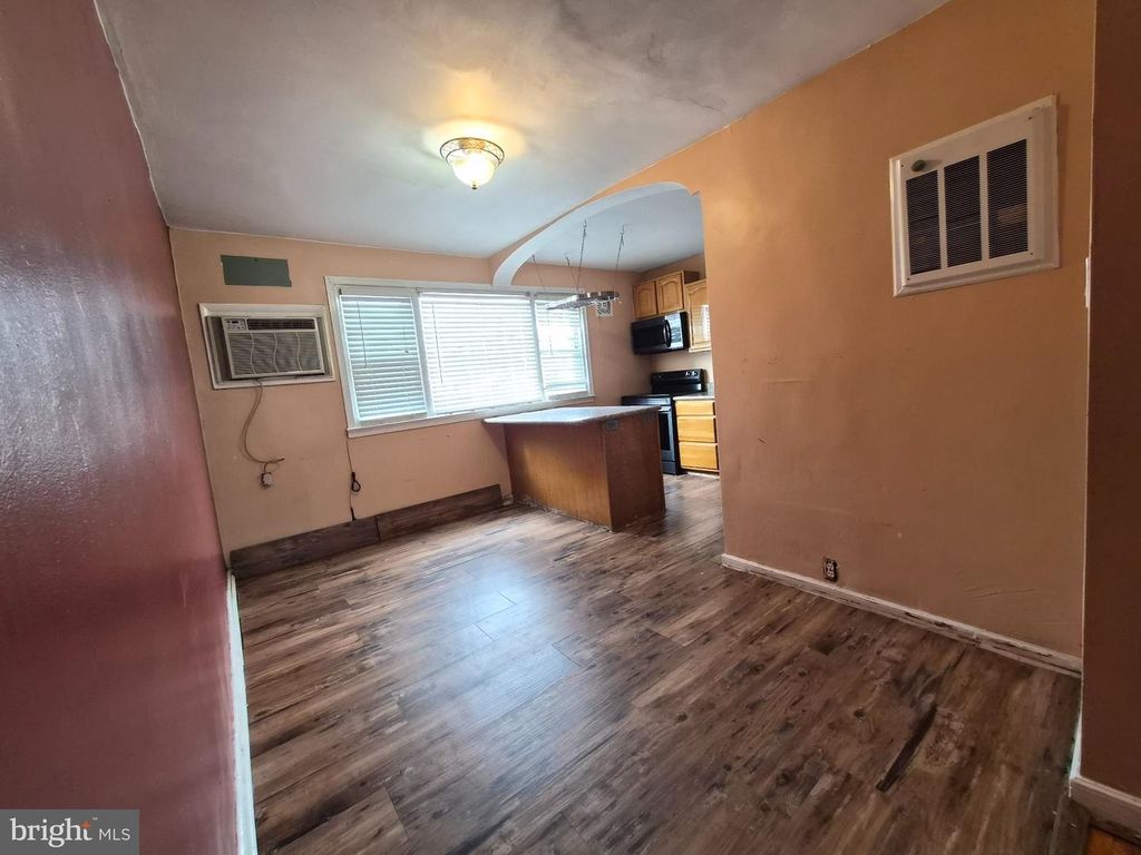 7704 TORRESDALE AVE, PHILADELPHIA, PA 19136 — photo 4