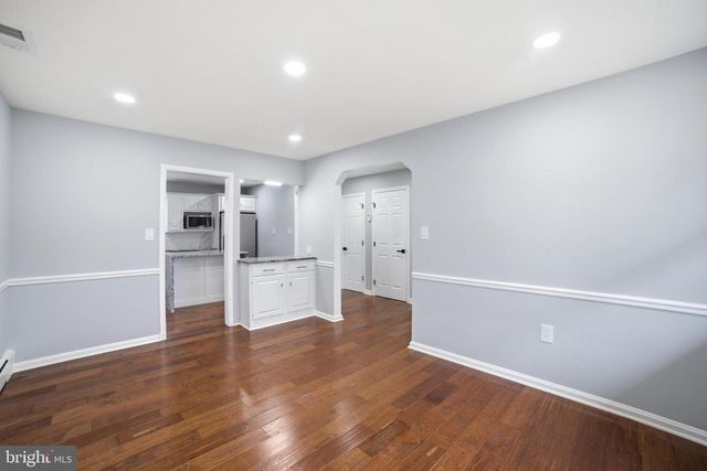 5001 BARTO AVE, Suitland, MD 20746