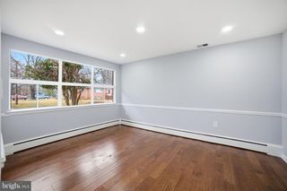 5001 BARTO AVE, Suitland, MD 20746