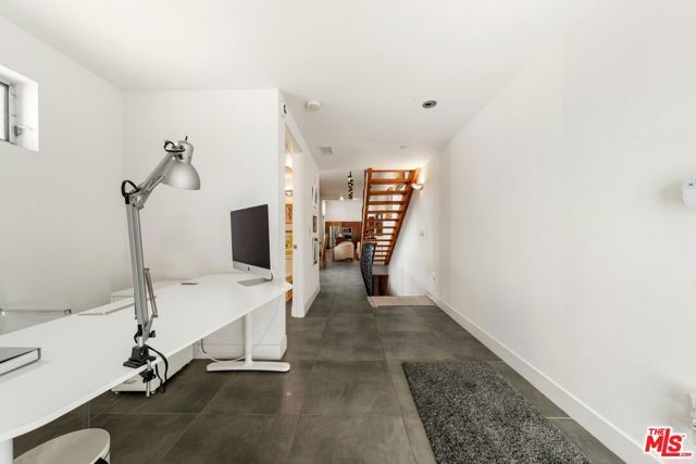 852 10th Street 4, Santa Monica, CA 90403