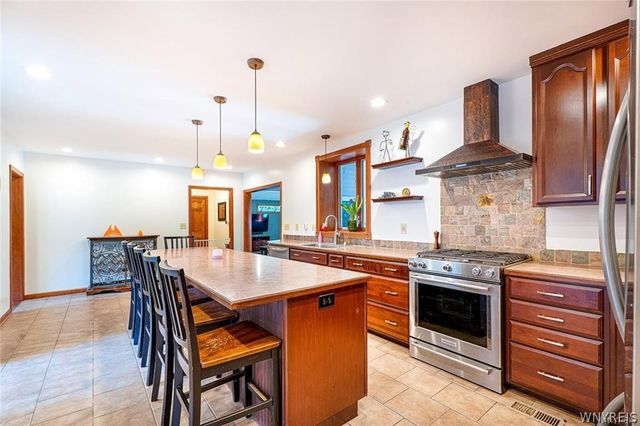 980 East Robinson Street, North Tonawanda, NY 14120