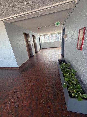 750 NW 43rd Ave 412, Miami, FL 33126