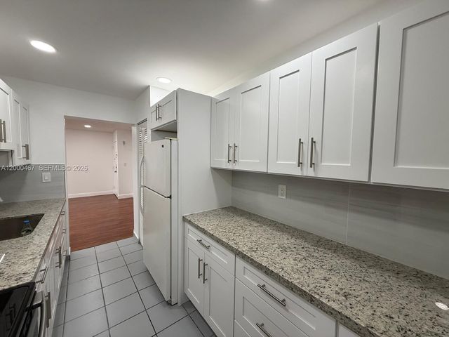 750 NW 43rd Ave 412, Miami, FL 33126