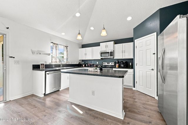 4838 CREEK BLUFF Lane, Middleburg, FL 32068