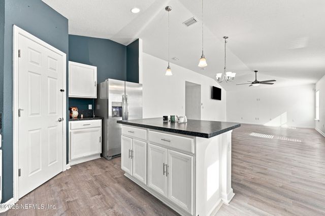 4838 CREEK BLUFF Lane, Middleburg, FL 32068