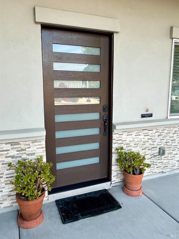 3701 Crestview Dr, Santa Rosa, CA 95403