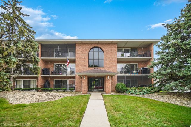 4933 E Circle Drive 107, Crestwood, IL 60418