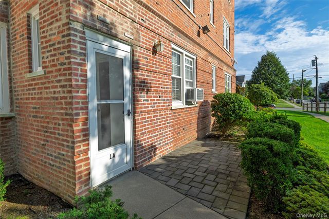 110 South Village Avenue 1A, Rockville Centre, NY 11570