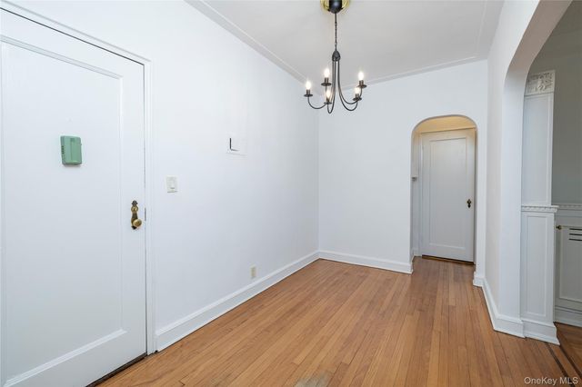 110 South Village Avenue 1A, Rockville Centre, NY 11570