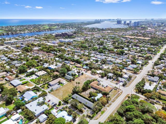 1955 Juno Road, North Palm Beach, FL 33408