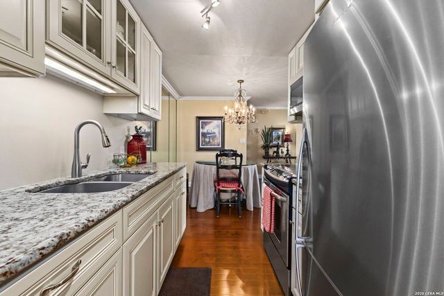 7039 San Pedro Ave Apt 708, San Antonio, TX 78216