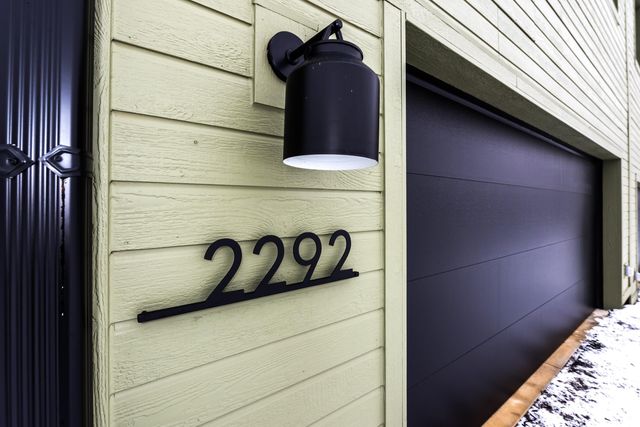 2292 Greenway Trail, Ann Arbor, MI 48104