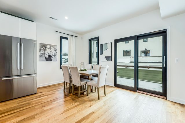 2292 Greenway Trail, Ann Arbor, MI 48104