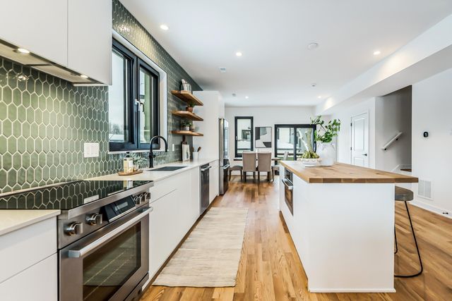 2292 Greenway Trail, Ann Arbor, MI 48104