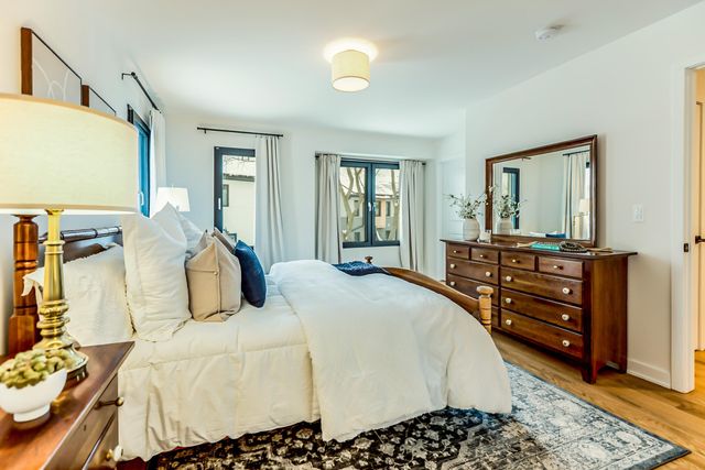 2292 Greenway Trail, Ann Arbor, MI 48104