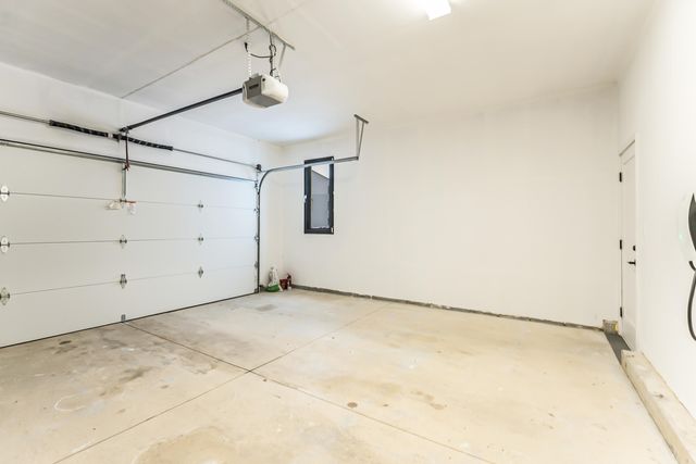 2292 Greenway Trail, Ann Arbor, MI 48104