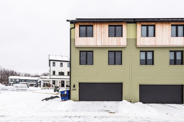 2292 Greenway Trail, Ann Arbor, MI 48104